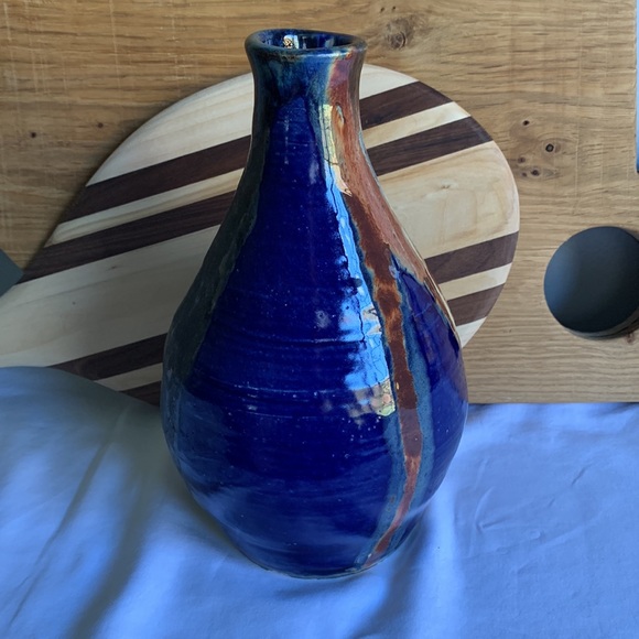 Handmade Studio Pottery Vase - Picture 6 of 13